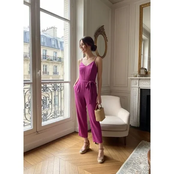 Nine West Magenta Daisy V-Neck Cropped Jumpsuit Size Medium NWT - Picture 1 of 9